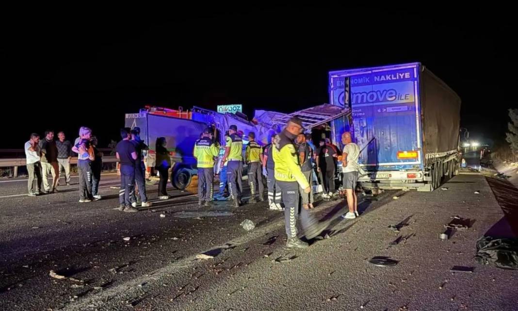 Mersin’deki Feci Kazada Hayatını Kaybedenlerin Kimlikleri Açıklandı 3